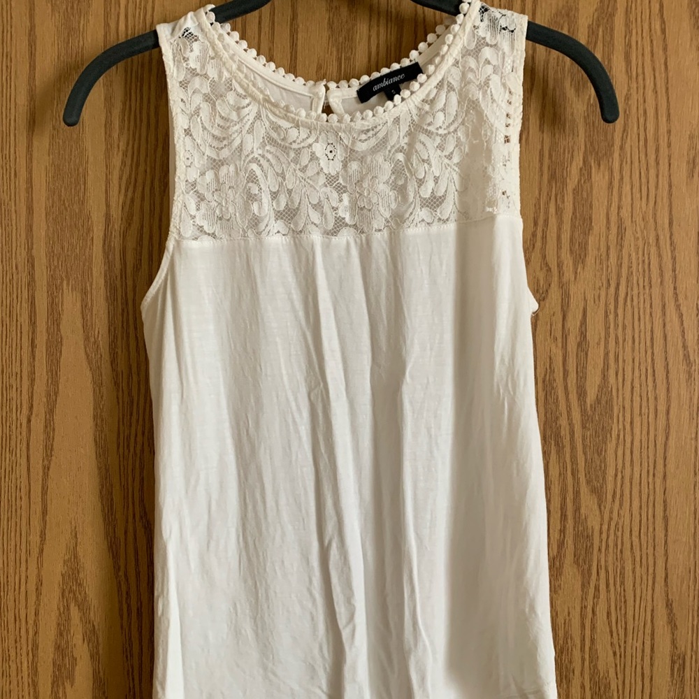 Airy Sleeveless Top